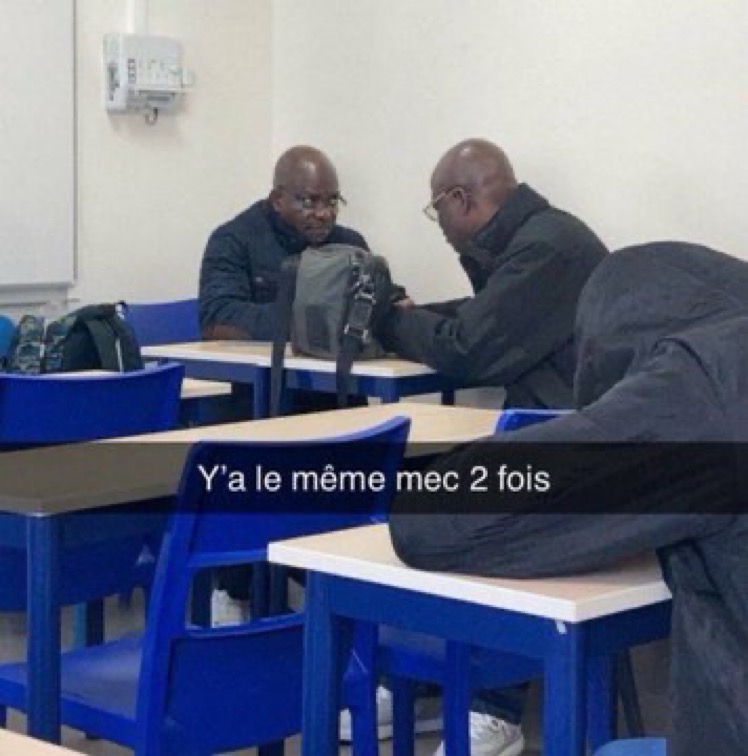 Y'a le même mec 2 fois deux fois