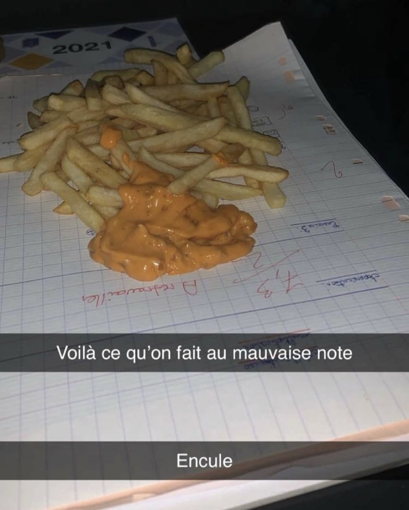 Voilà ce qu'on fait aux mauvaises notes, enculé