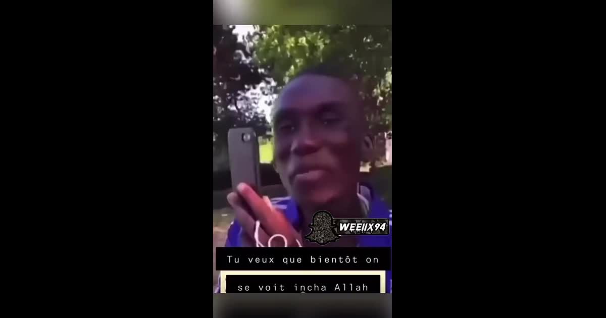Tu veux que bientôt on se voit inshallah et elle rigole au téléphone  renoi tout souriant qui propose un date au téléphone et la meuf se moque