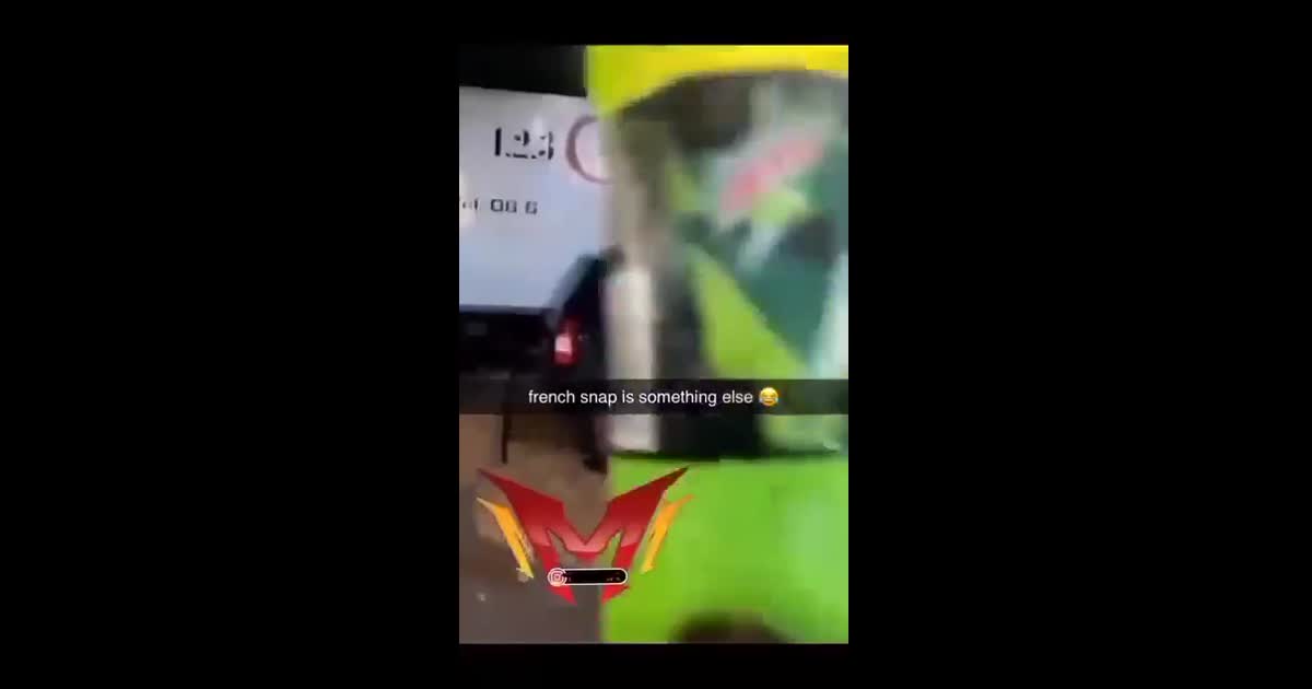 C'est son jumeau mountain dew jaune fluo rose fluo renois noir